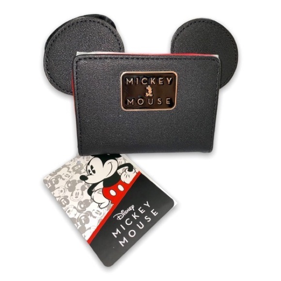 Disney's Mickey Mouse Head Wallet Card Holder with Button Closure - Picture 1 of 3